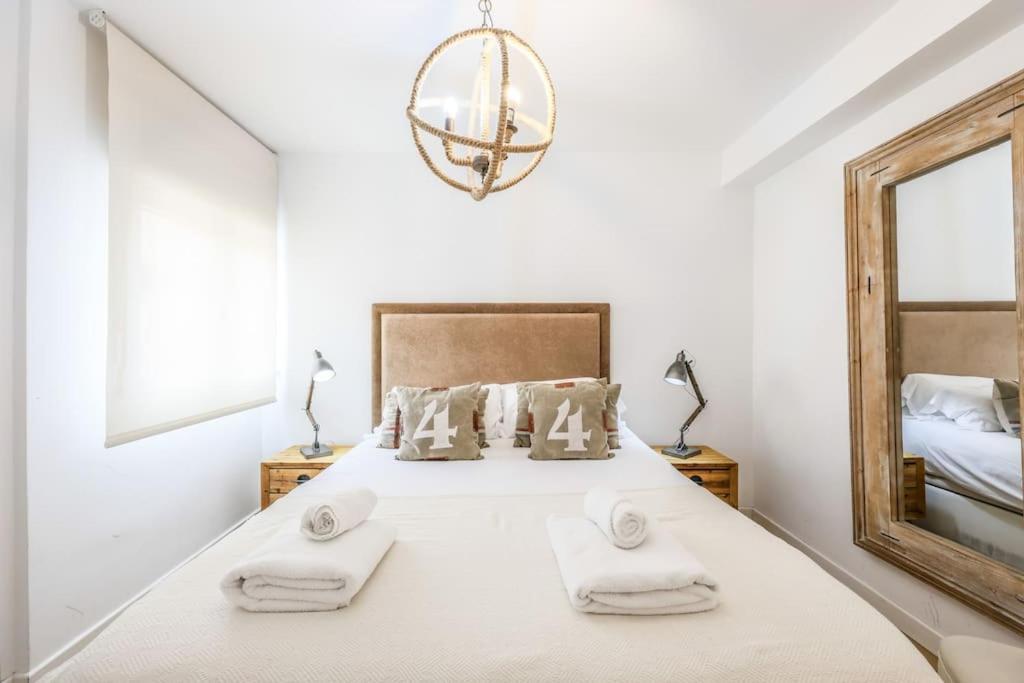Urban Oasis In - Steps From River Manzanares Apartment