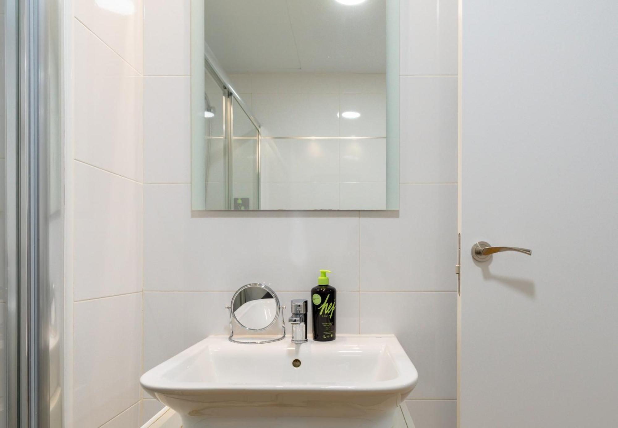 Limehome San Lorenzo Apartamento *