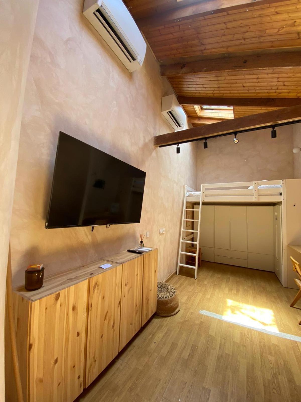 Nuevo Y Moderno Apartamento En * Madri