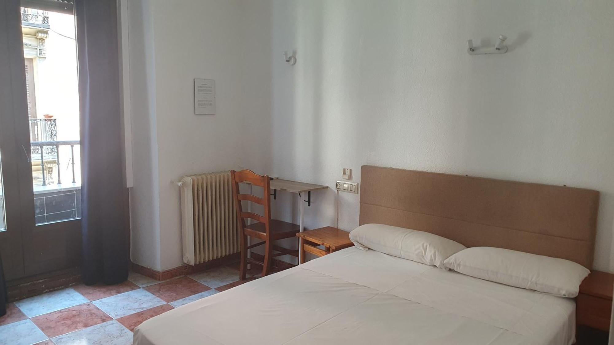 Fuencarral Kryse&breogan Guest house 2*