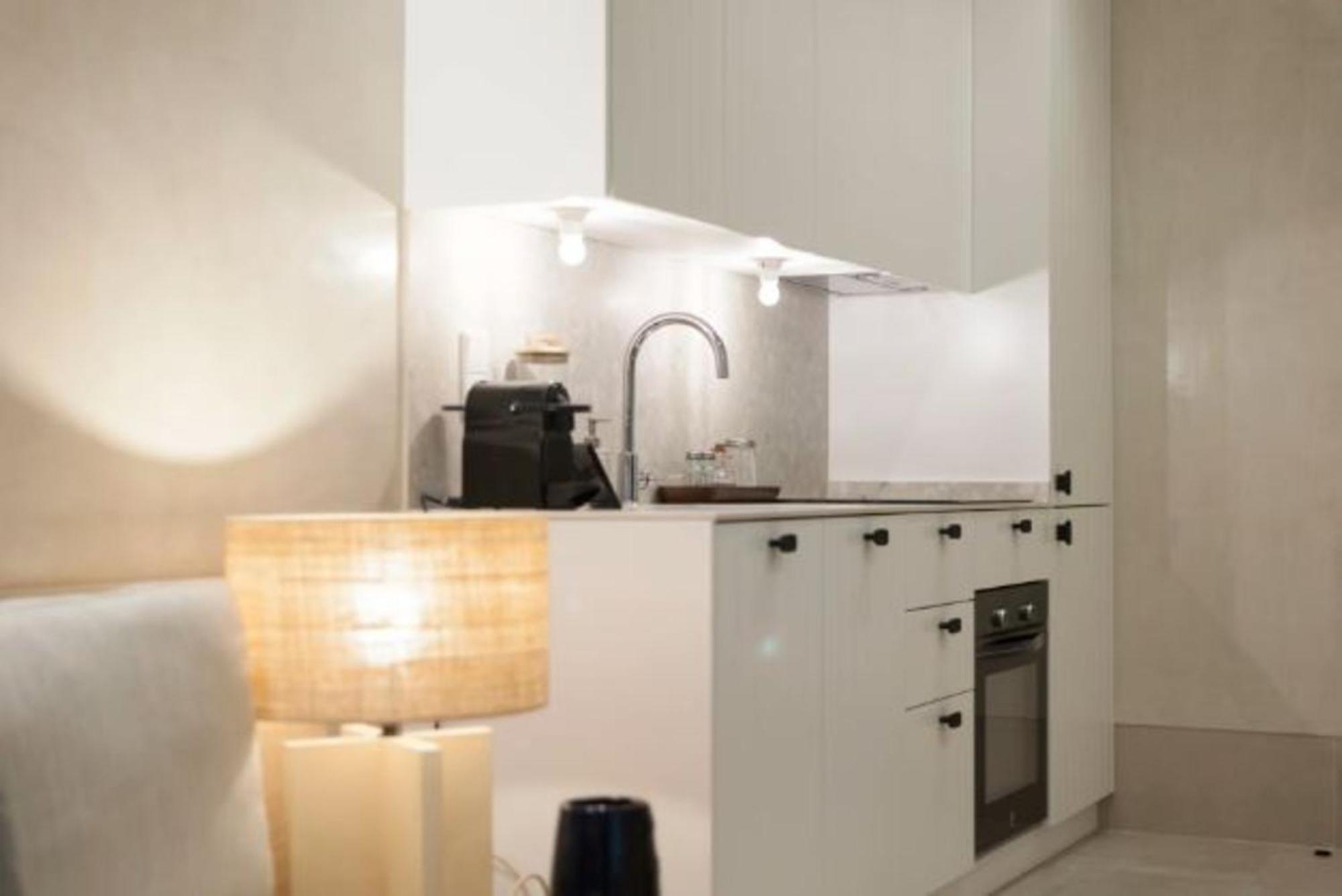 Elegant Neptuno-cortes For 2 People Apartment Madrid