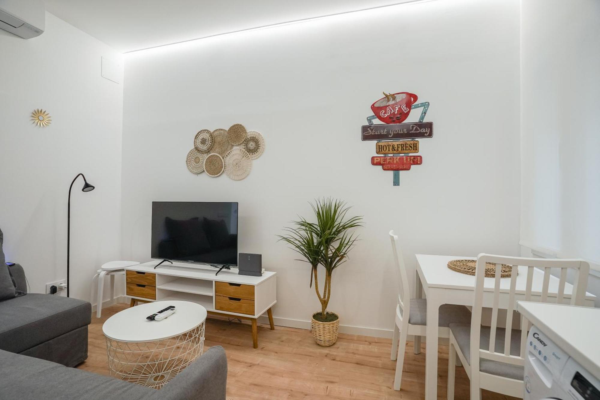 Apartamento Cozy And Modern-1bedroom 1bathroom-delicias Madri