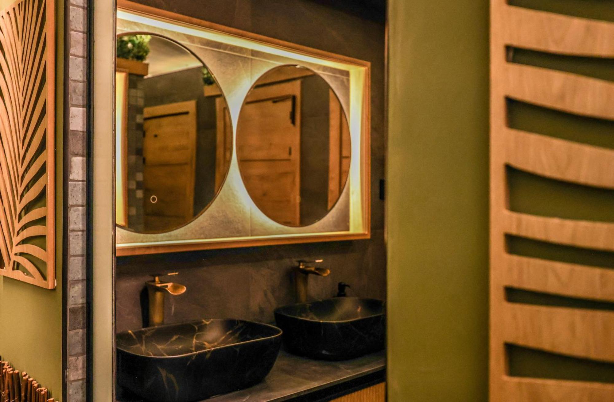 Hostel Eliseo - Livingcoworking - Malasana Madrid