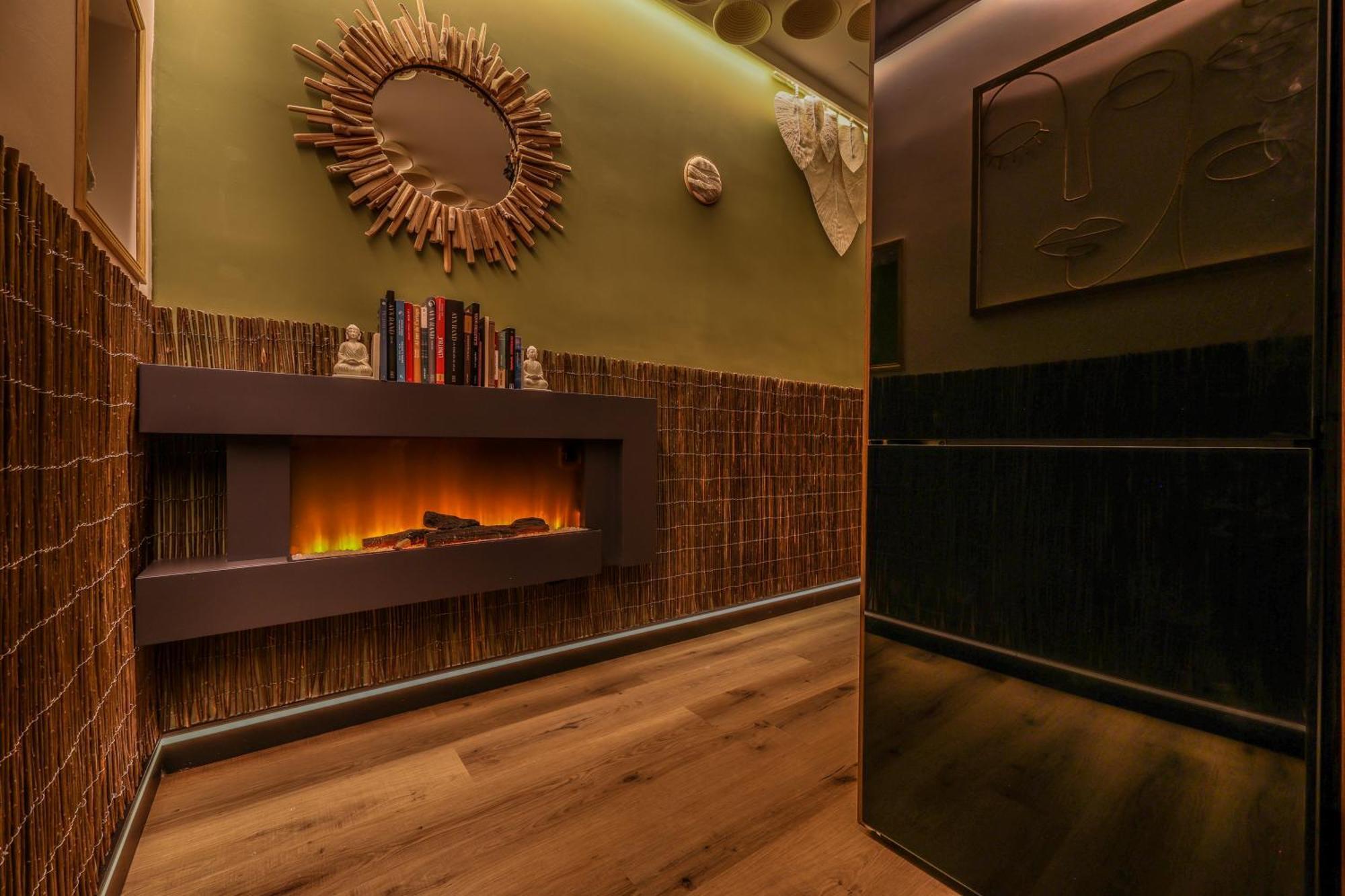Eliseo - Livingcoworking - Malasana Hostel *
