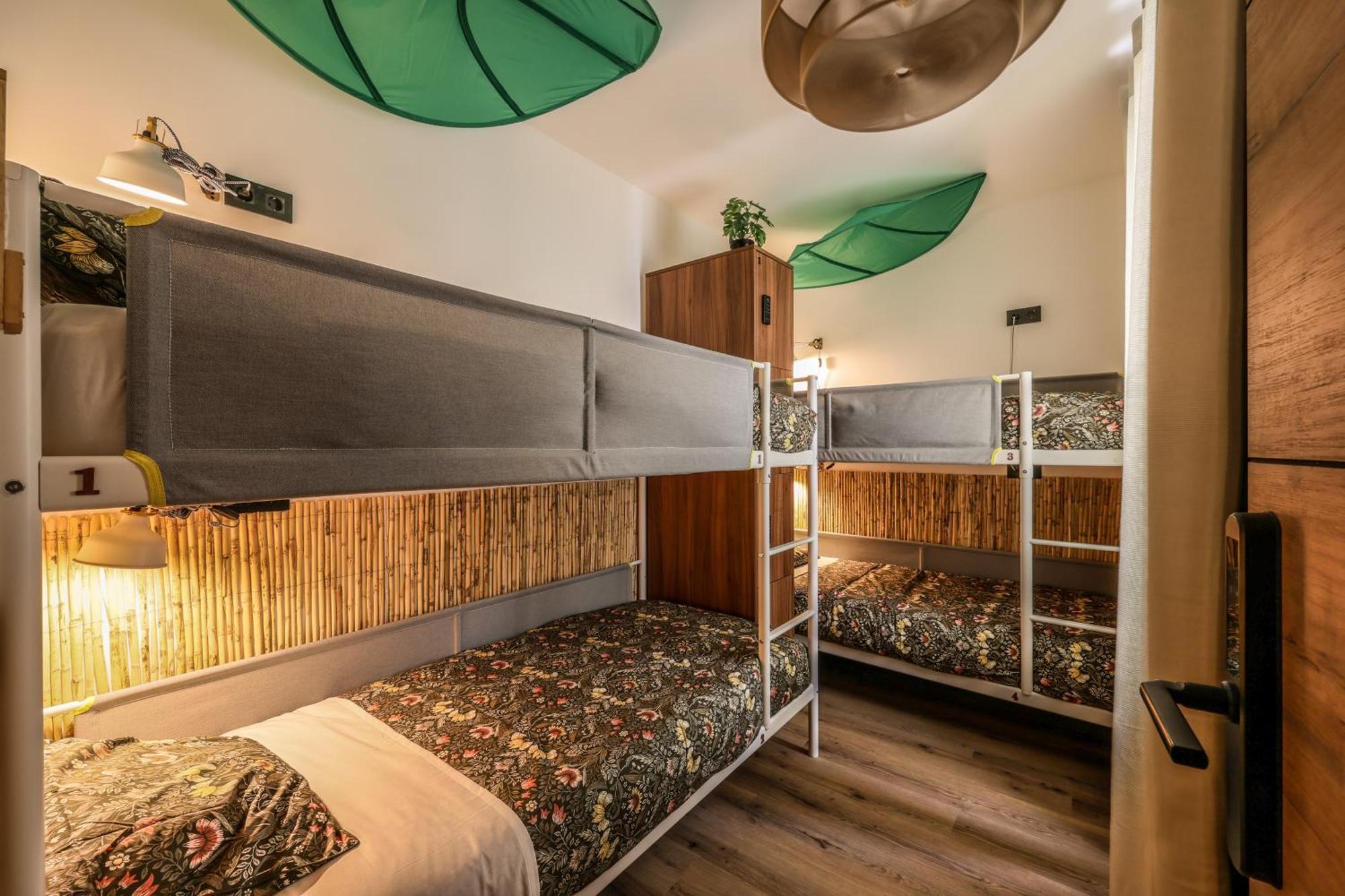 Hostel Eliseo - Livingcoworking - Malasana Madrid