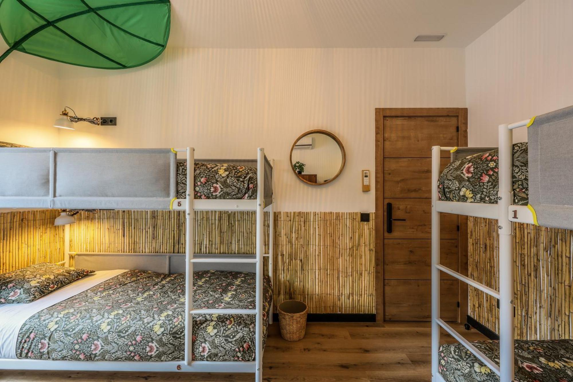 Eliseo - Livingcoworking - Malasana Hostel *