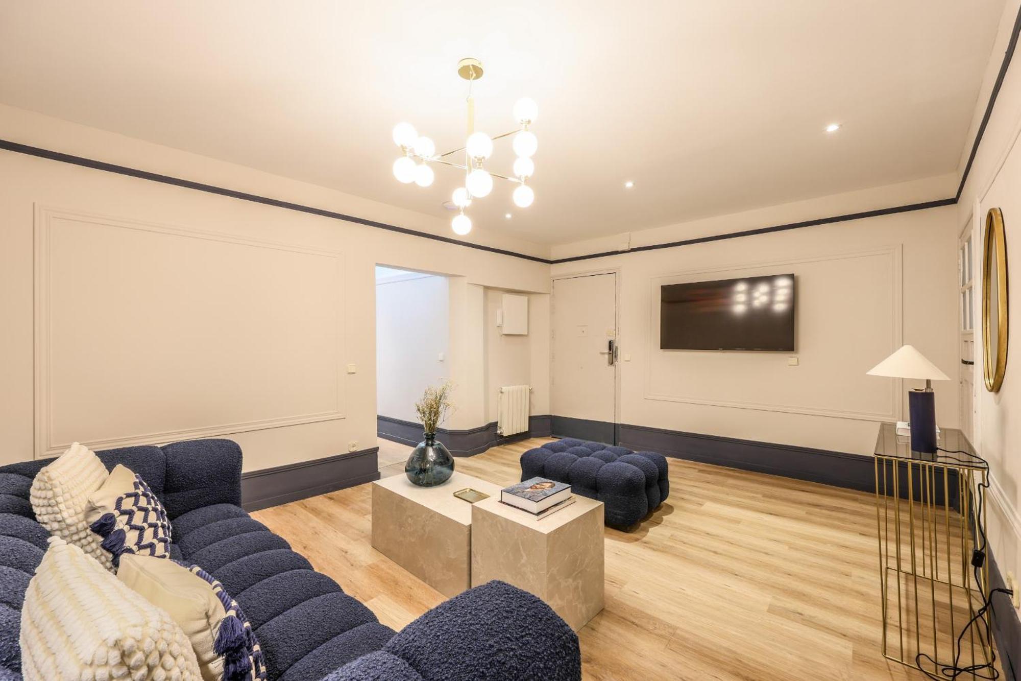 Apartment De Diseno En Gran Via -no Ascensor-