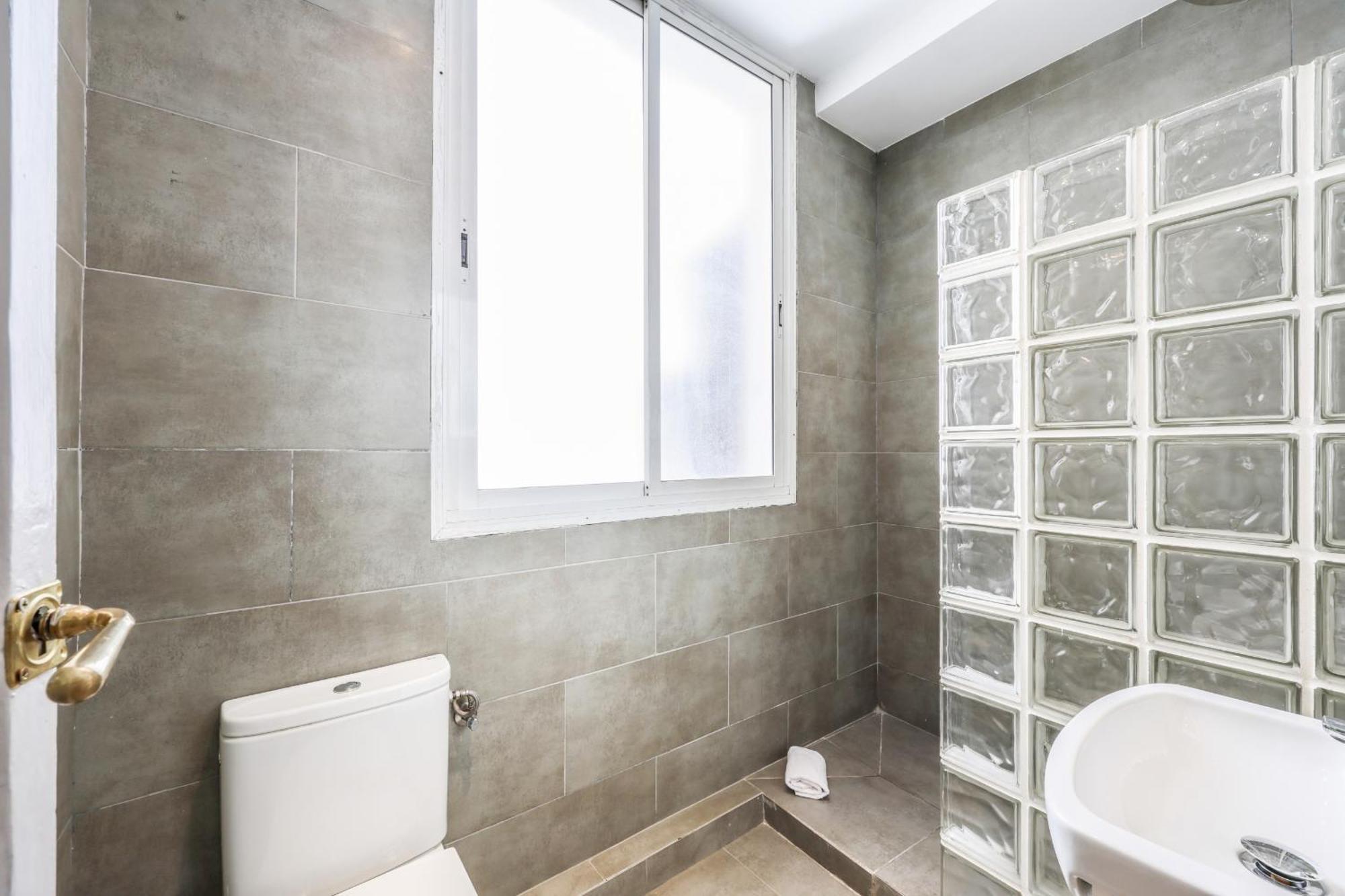 Apartment De Diseno En Gran Via -no Ascensor- *