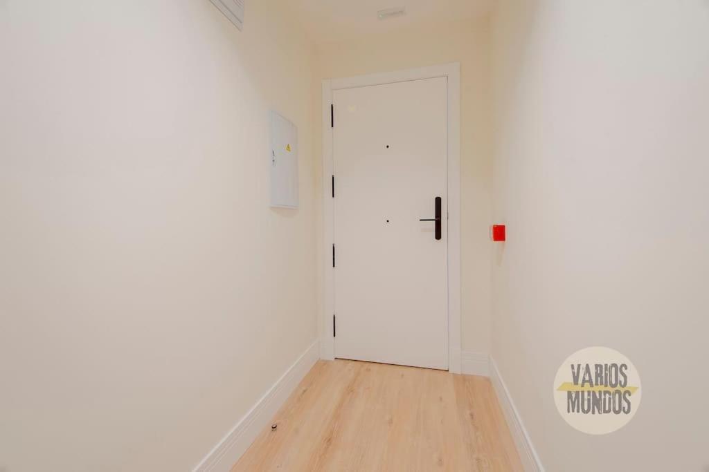 Apartment Malasana Autentica Para 8, Ven A San Bernardo 20 E3