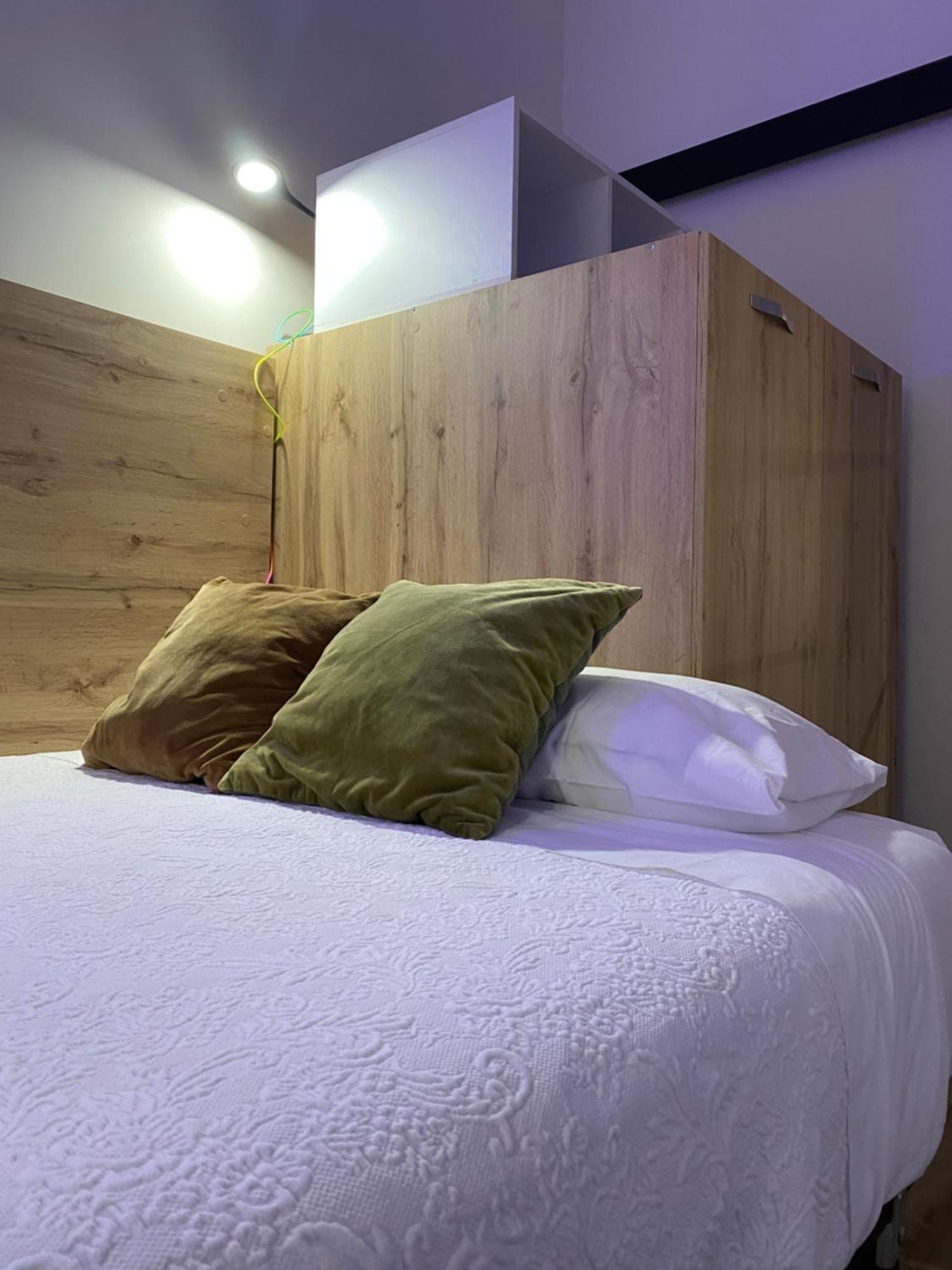 Centrico. Atocha-lavapies. Nuevo. 100% Equipado. Apartment *