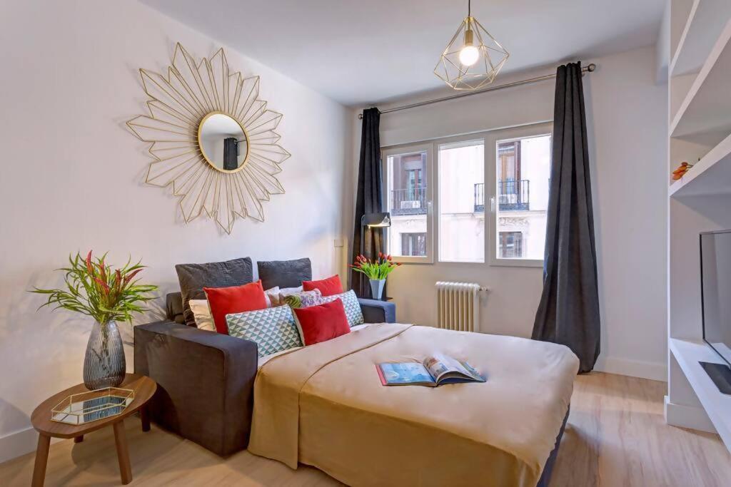 2 Steps To Gran Viapuerta Del Sol Plaza Mayorv10 Apartamento Madrid