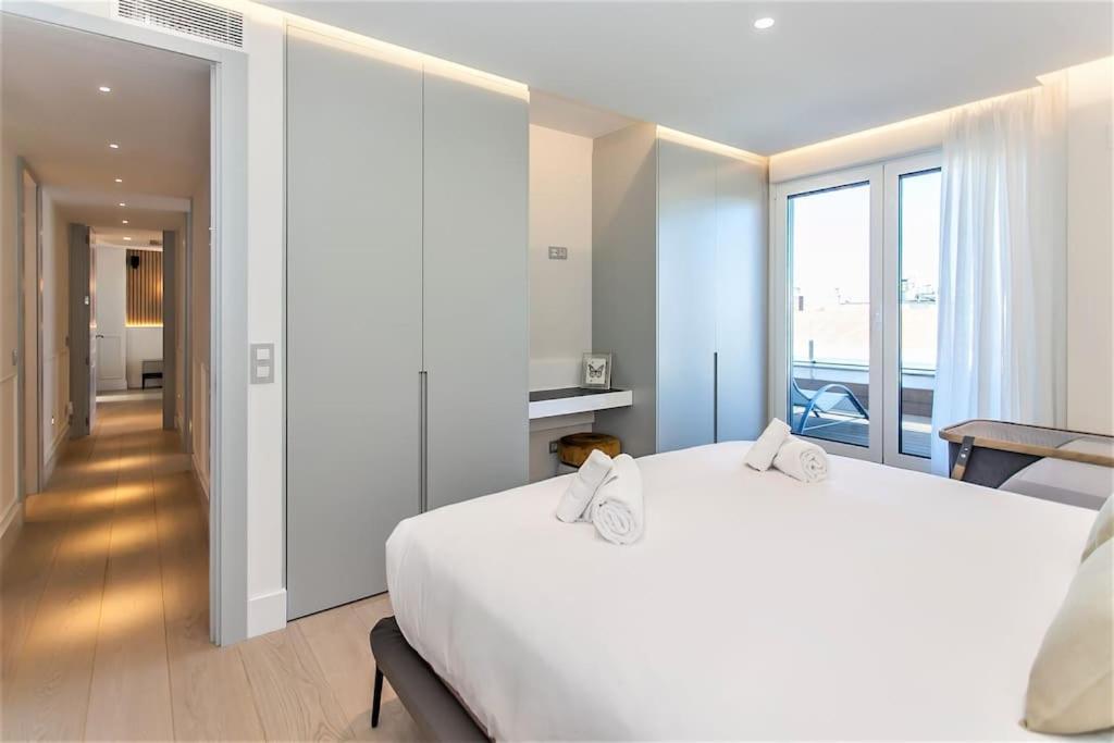 Penthouse Private Jacuzzi Castellana Apartment