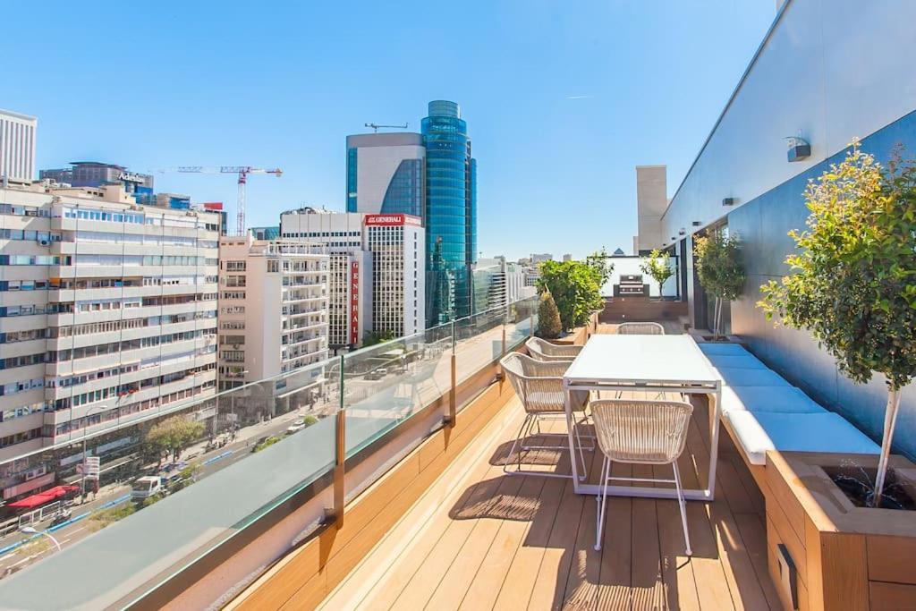 Penthouse Private Jacuzzi Castellana Apartment