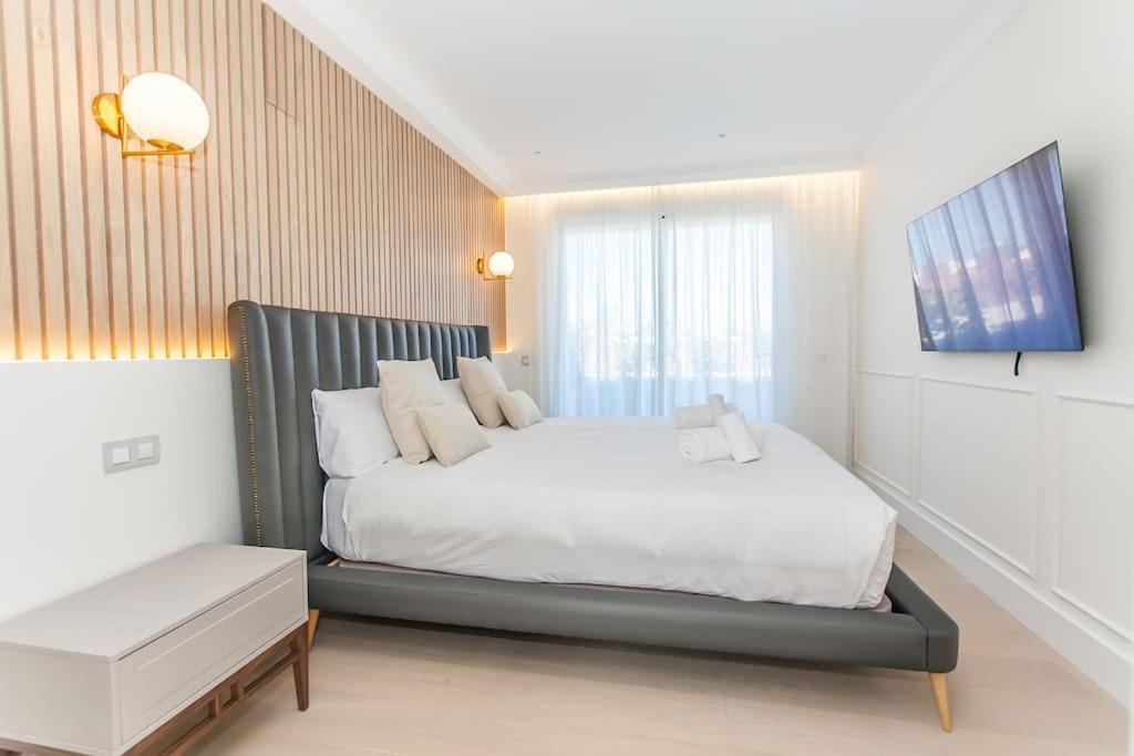 Penthouse Private Jacuzzi Castellana Apartment *