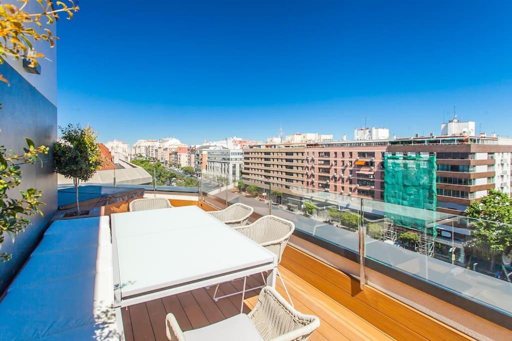 Penthouse Private Jacuzzi Castellana Apartment Madrid