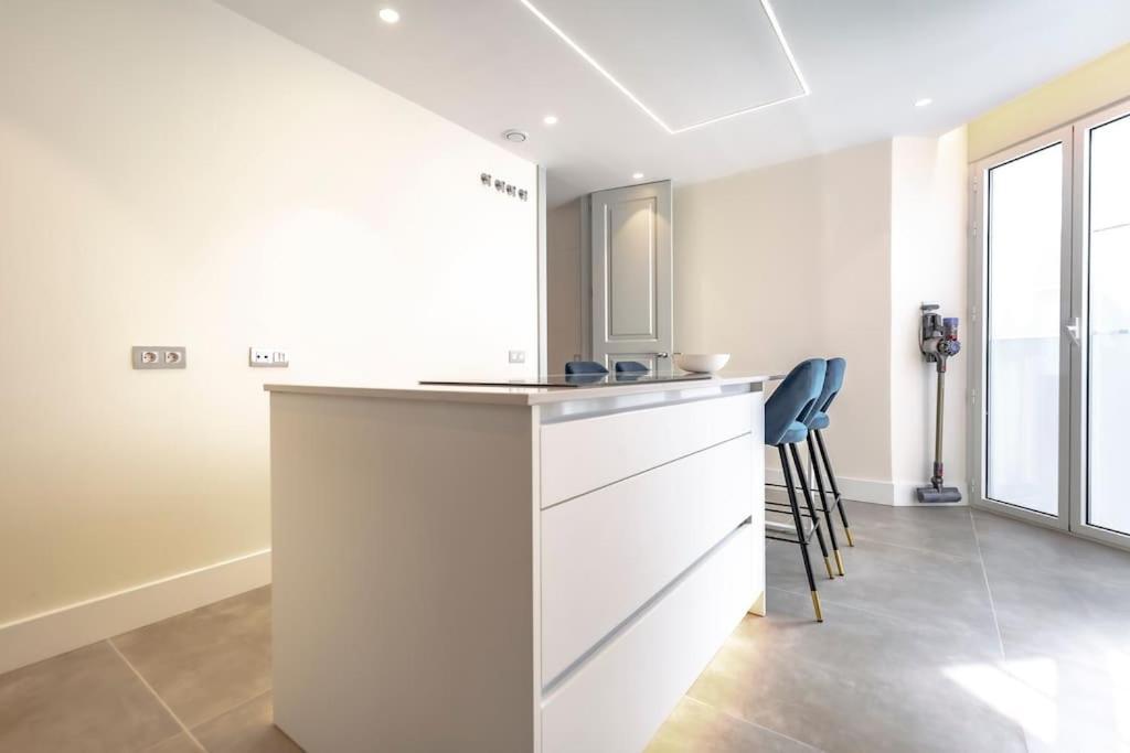 Penthouse Private Jacuzzi Castellana Apartment *