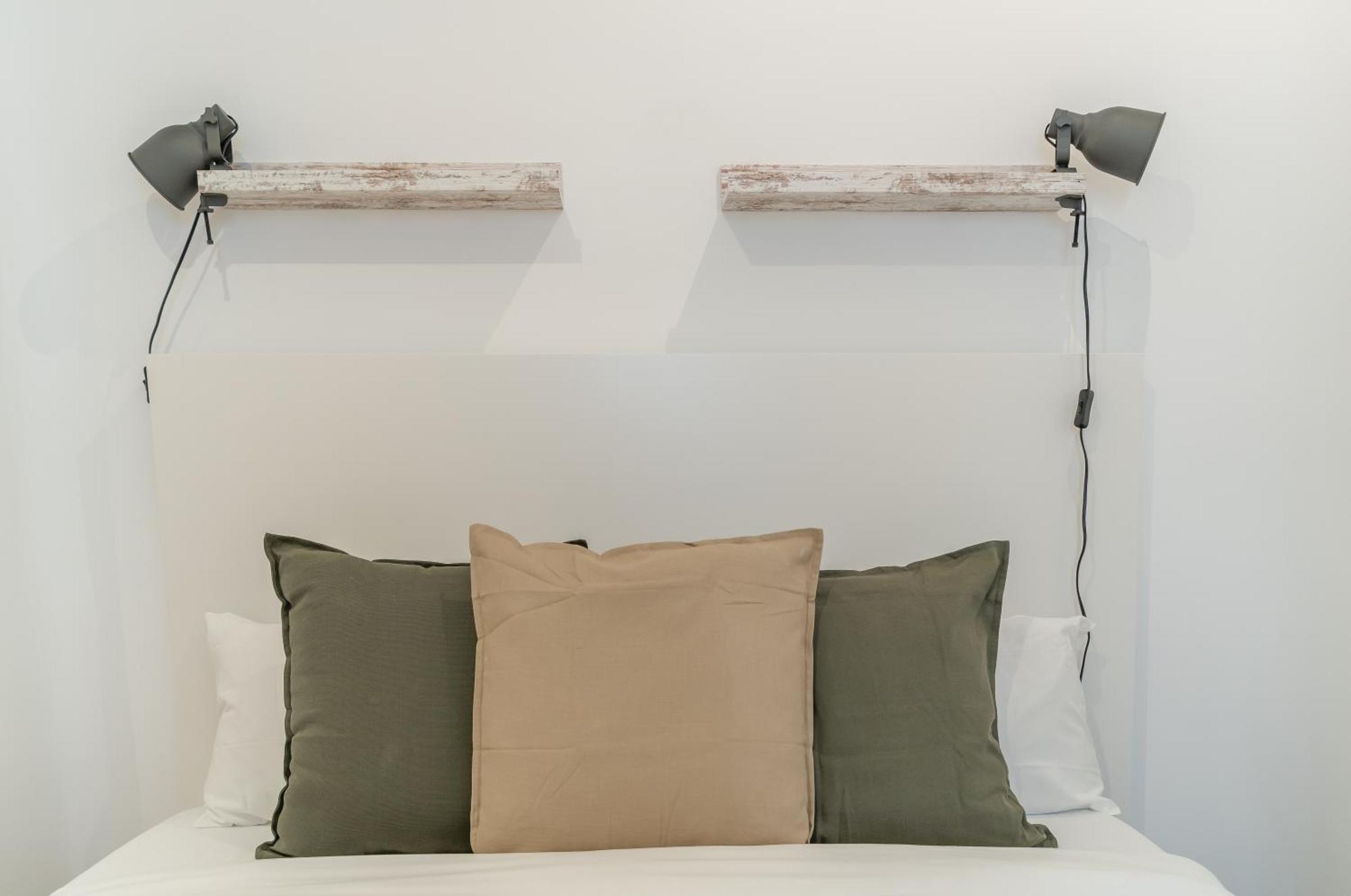 Cozy -1bedroom 1bath -anton Martin Apartment