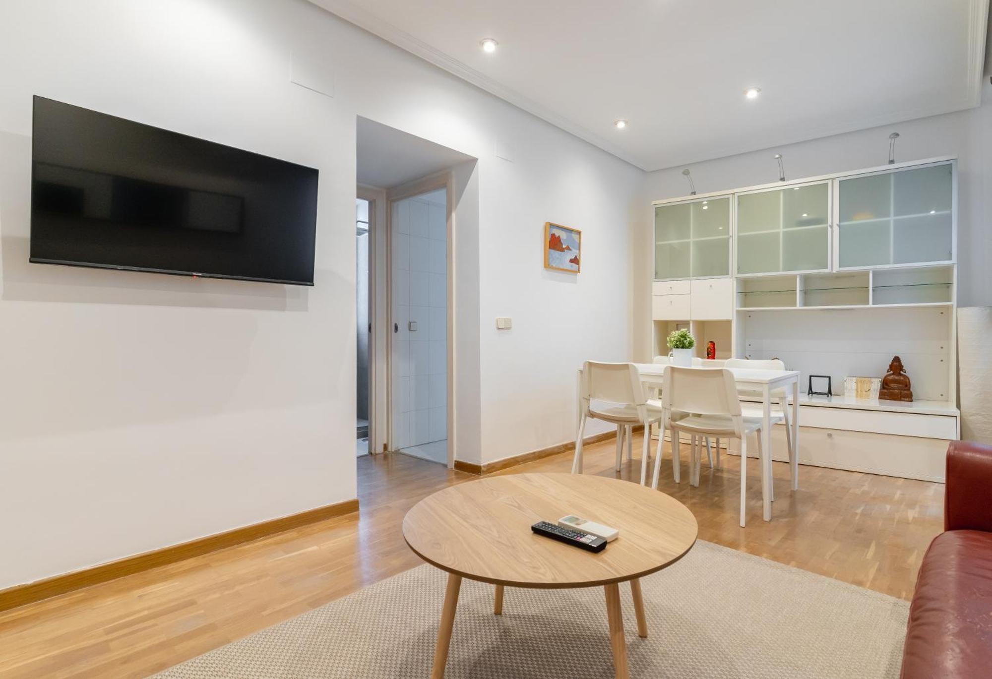 Apartment Cozy -1bedroom 1bath -anton Martin *