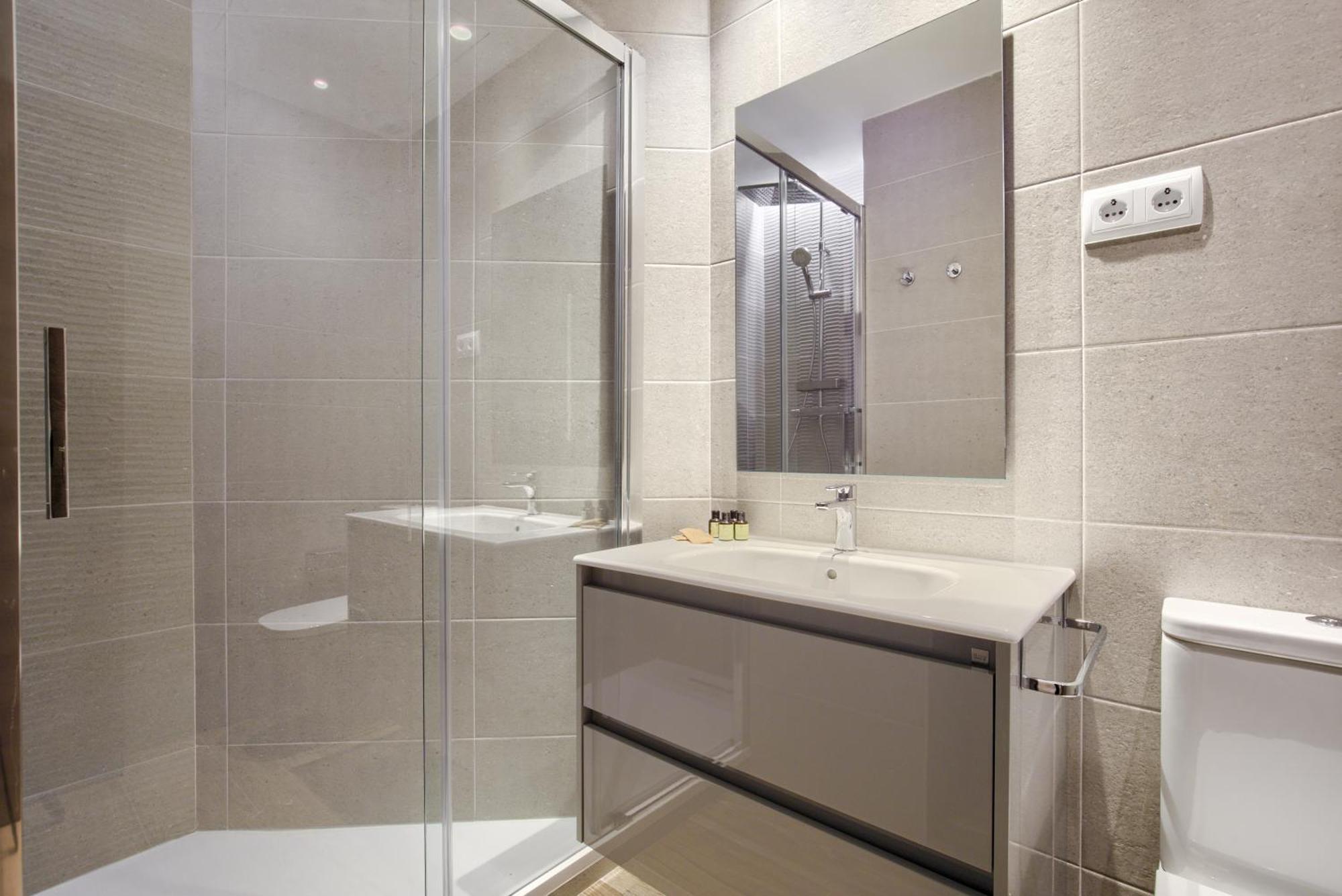 Dobo Homes - G53 * Madri