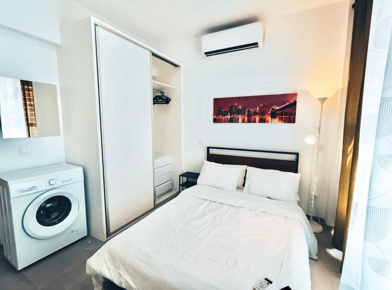 Apartment Metro Avenida De America 02