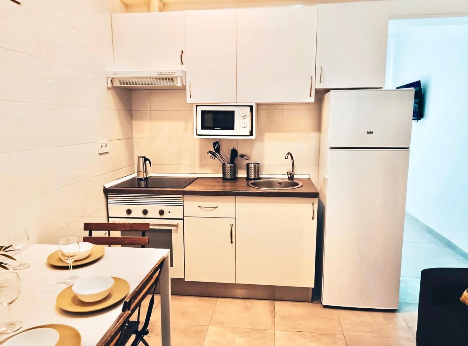 Metro Avenida De America 02 Apartment Madrid