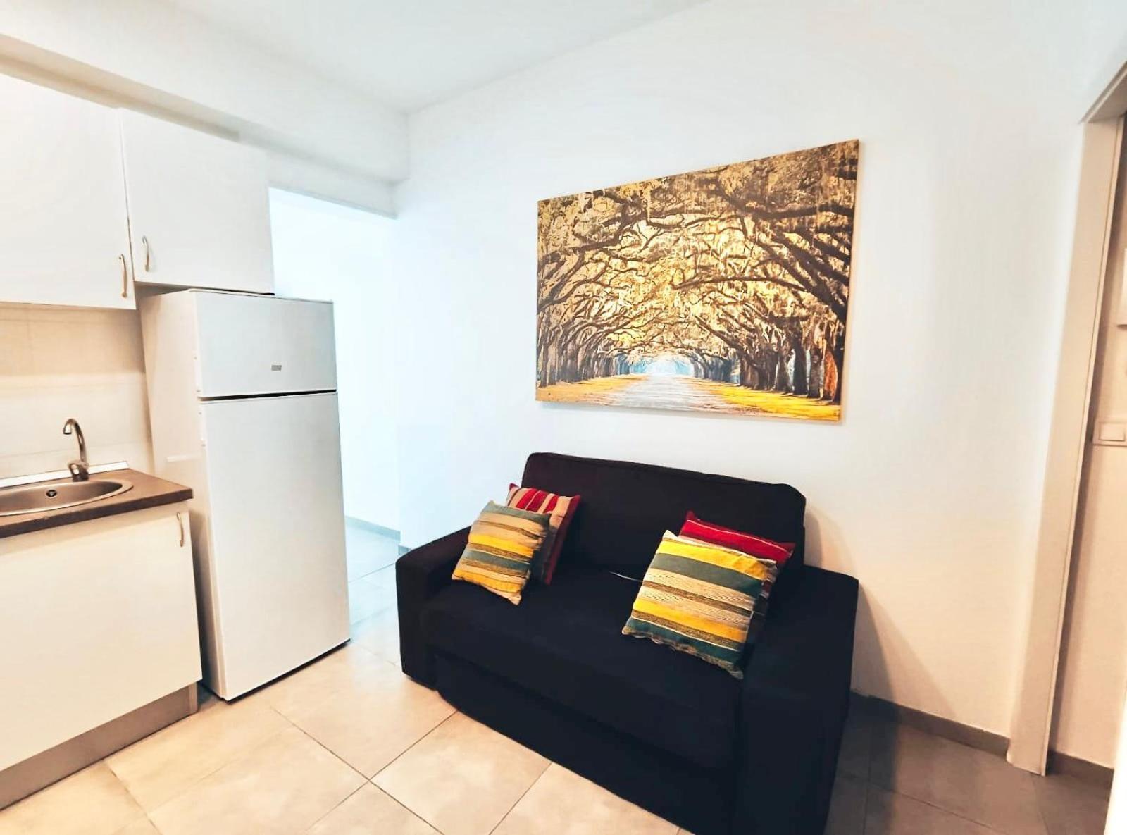 Apartment Metro Avenida De America 02