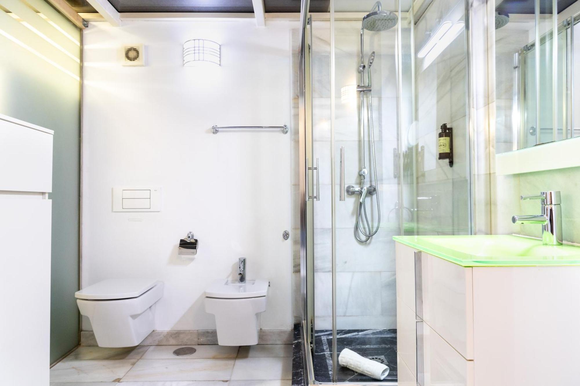Rio Ii - Espacioso Duplex Renovado Apartment Madrid