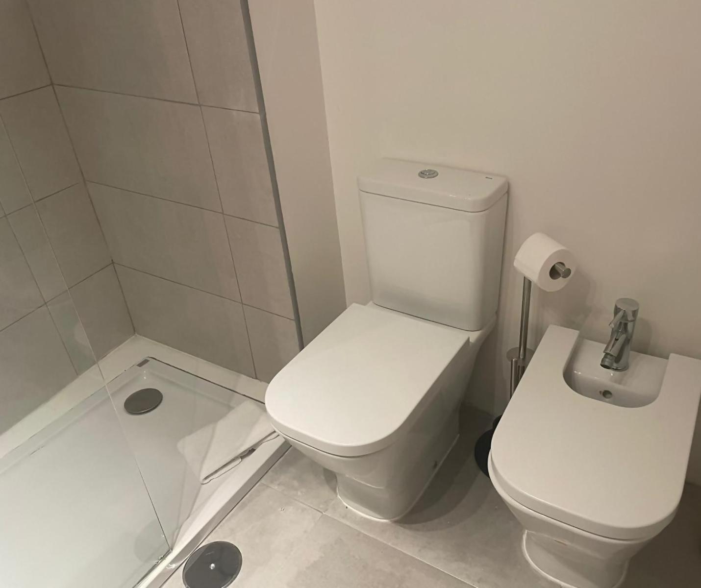 Piso Luminoso Ideal Familias Zona Retiro Apartamento
