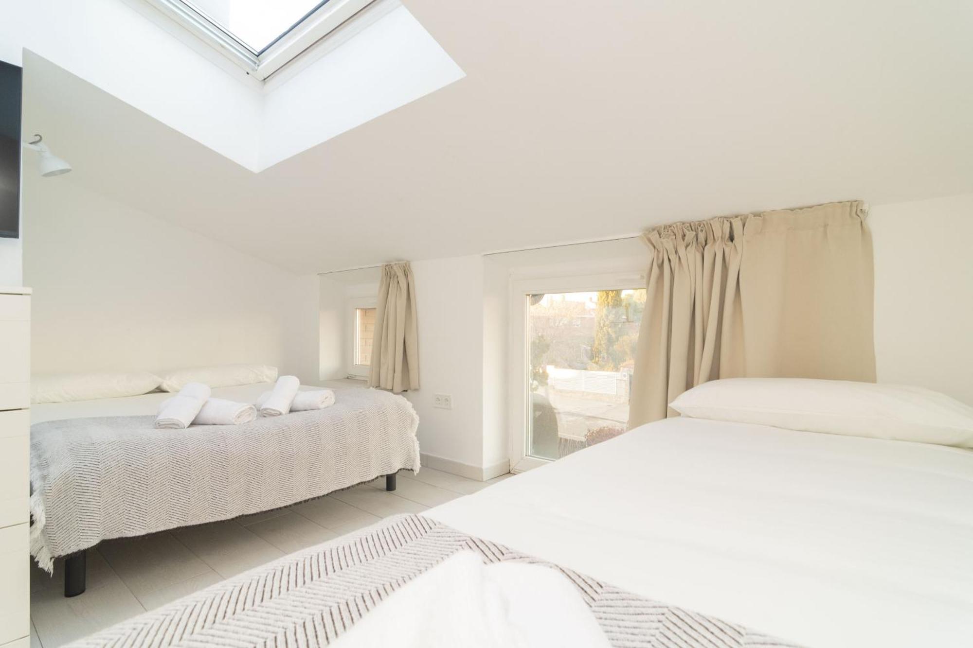Lovely Attic * Madri