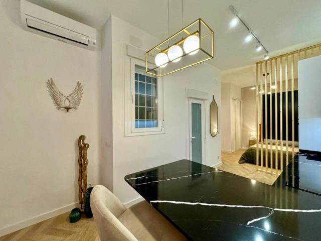 Modern & Bright Studio Apartment *