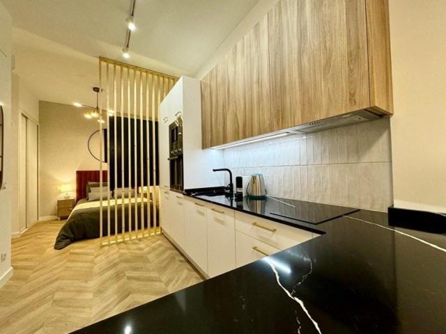 Apartment Modern & Bright Studio