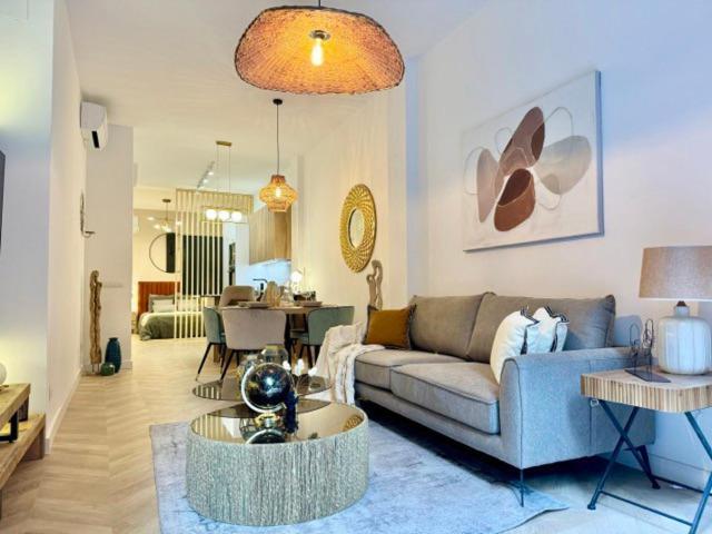 Modern & Bright Studio Apartment Madrid