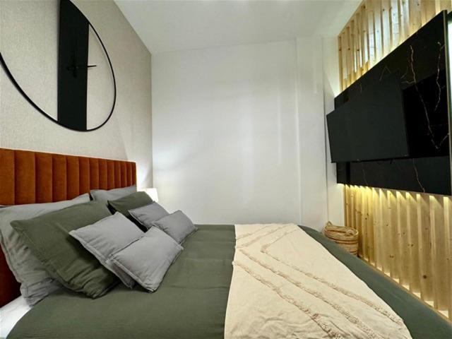 Modern & Bright Studio * Madrid