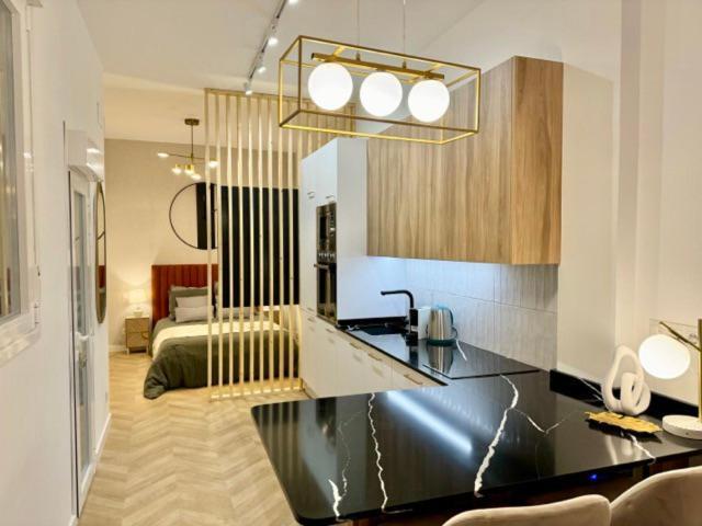 Apartment Modern & Bright Studio