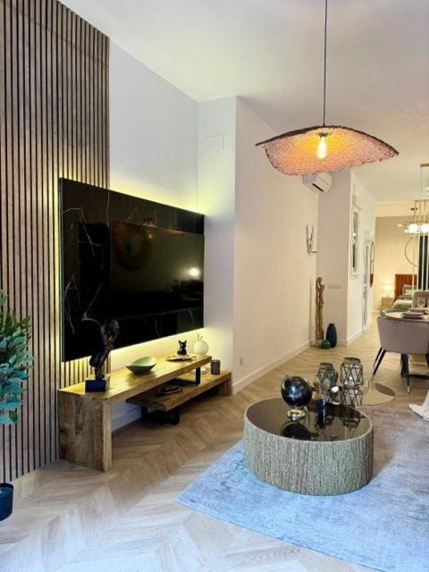 Modern & Bright Studio Apartment Madrid
