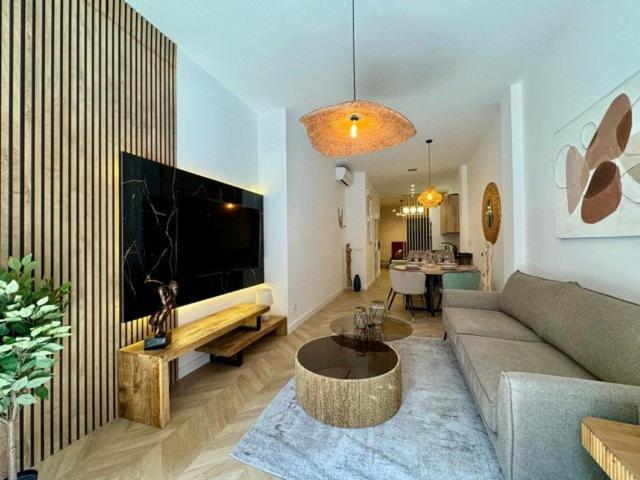 Modern & Bright Studio * Madrid
