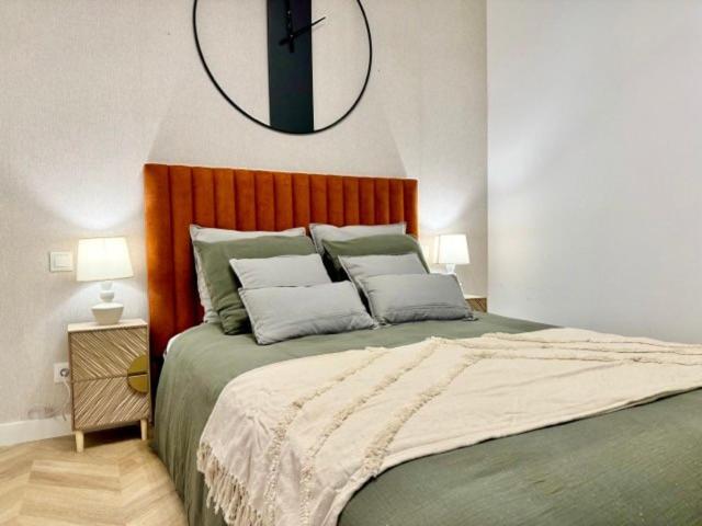 Modern & Bright Studio * Madrid