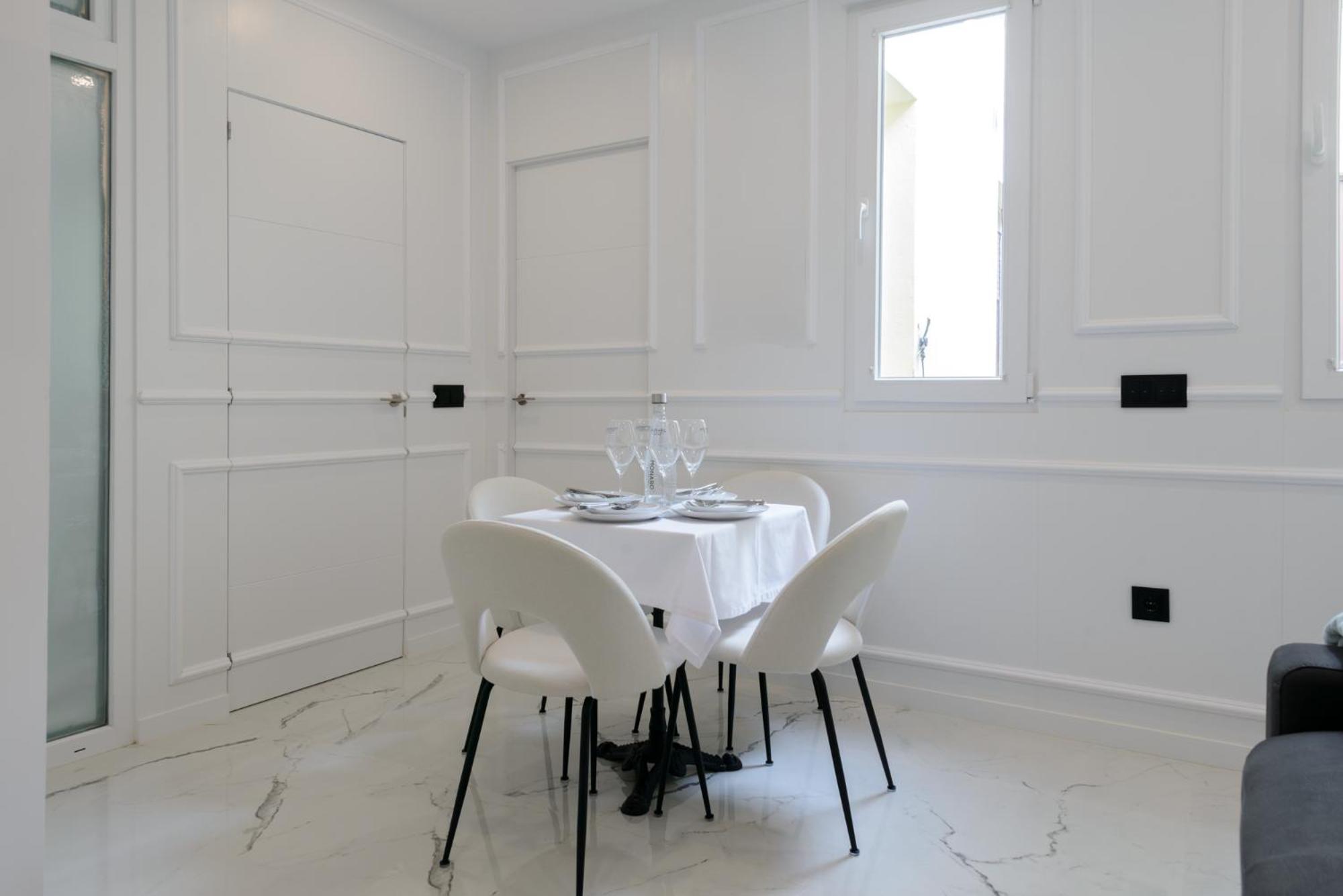 New Elegante, 2br And 1bth Madrid