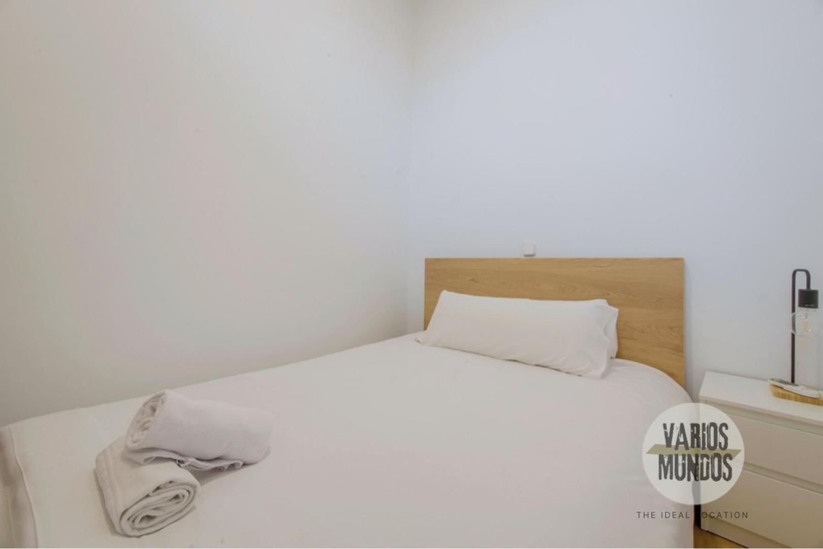 Fashion Design Loft En Calle Carretas-sol 4pax Madri