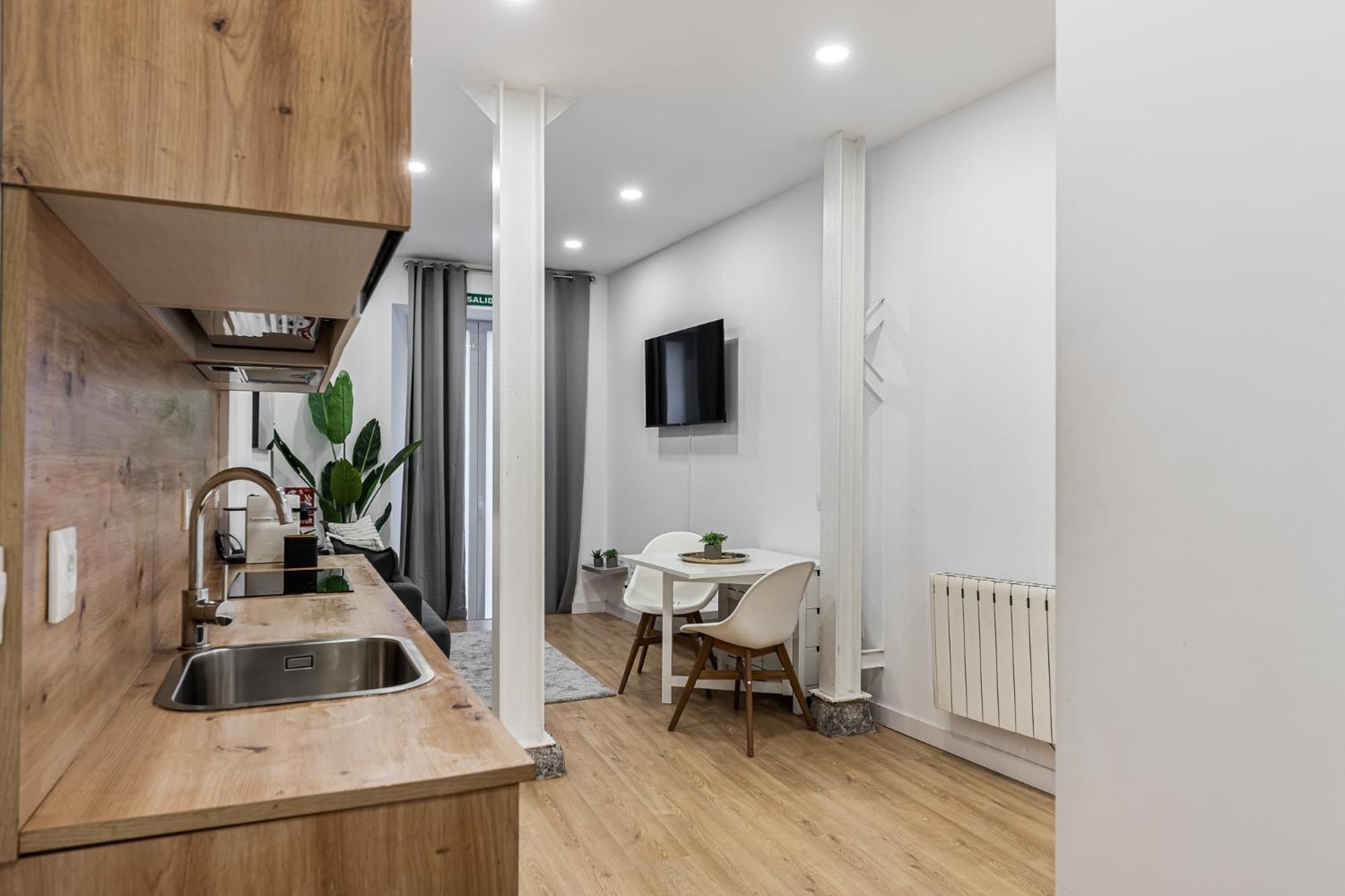 Waou Essence Ii Lavapies - Alquiler Corta Duracion Apartamento