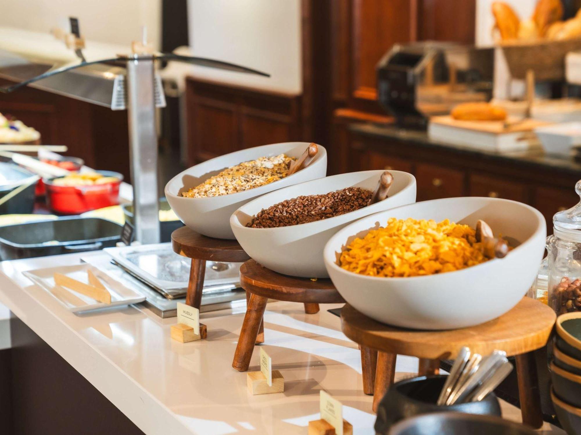 Hotel Pullman Airport & Feria 4*