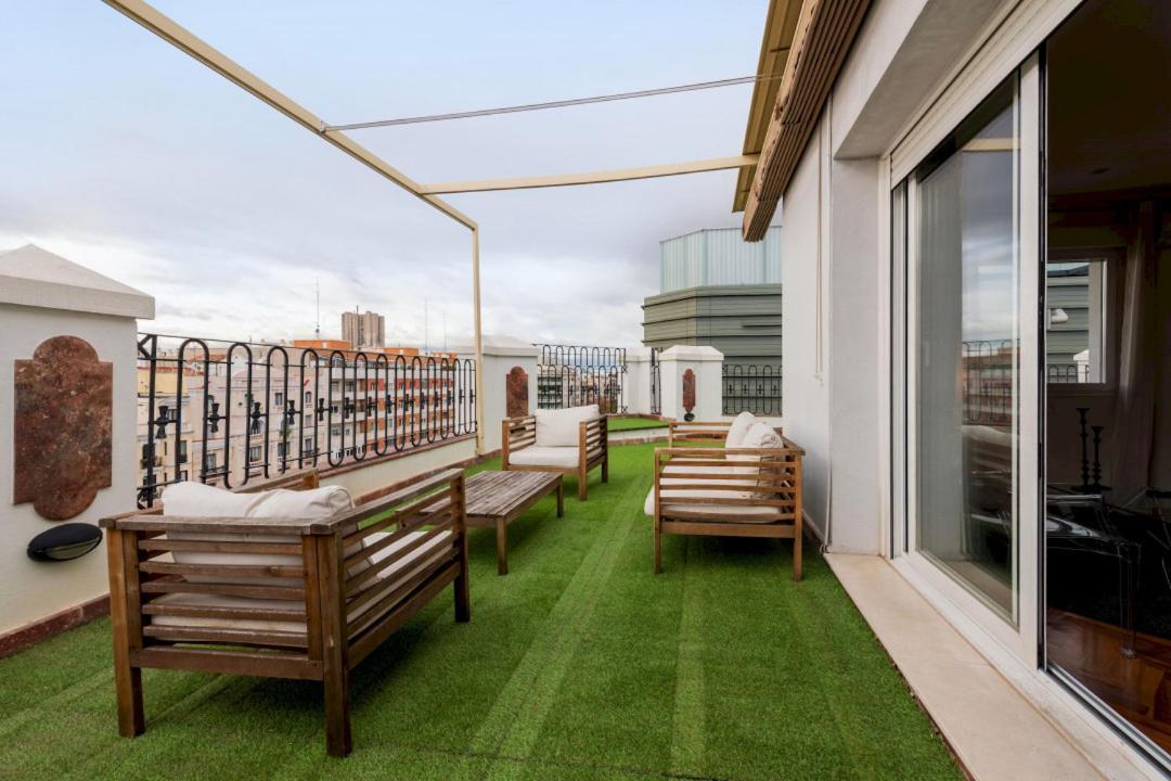 1 Bedroom 1 Bathroom Furnished - Salamanca - Modern Wterrace - Mintystay *