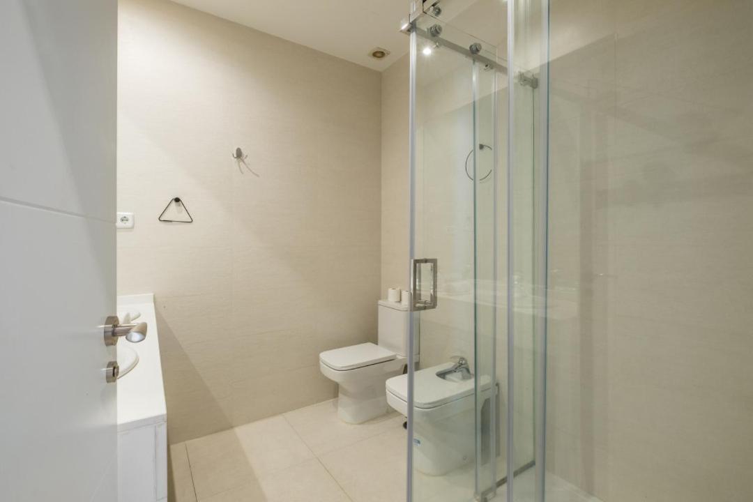 Apartment 4 Bedrooms 2 Bathrooms Furnished - Salamanca - Bright - Mintystay *