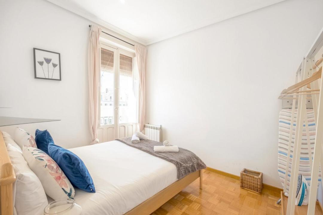 4 Bedrooms 2 Bathrooms Furnished - Salamanca - Bright - Mintystay * Madrid