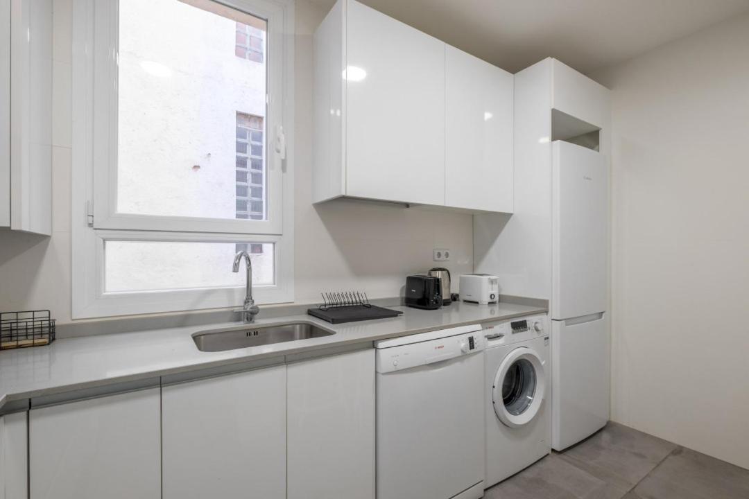 Apartment 4 Bedrooms 2 Bathrooms Furnished - Salamanca - Bright - Mintystay Madrid