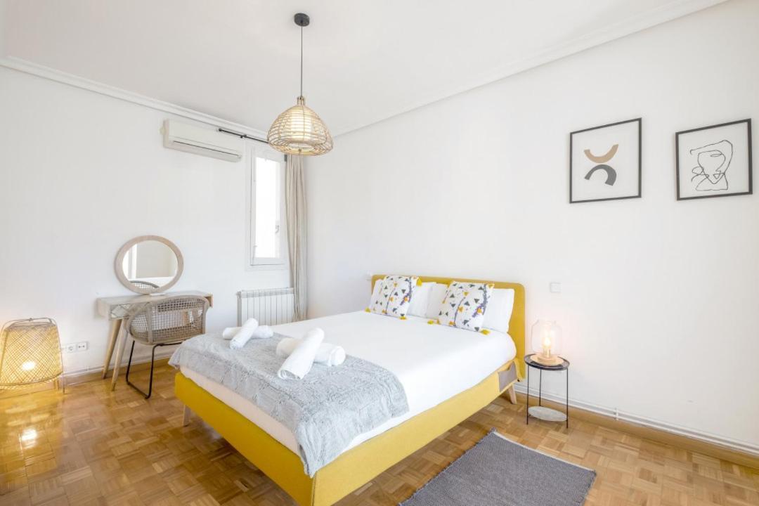 4 Bedrooms 2 Bathrooms Furnished - Salamanca - Bright - Mintystay * Madrid