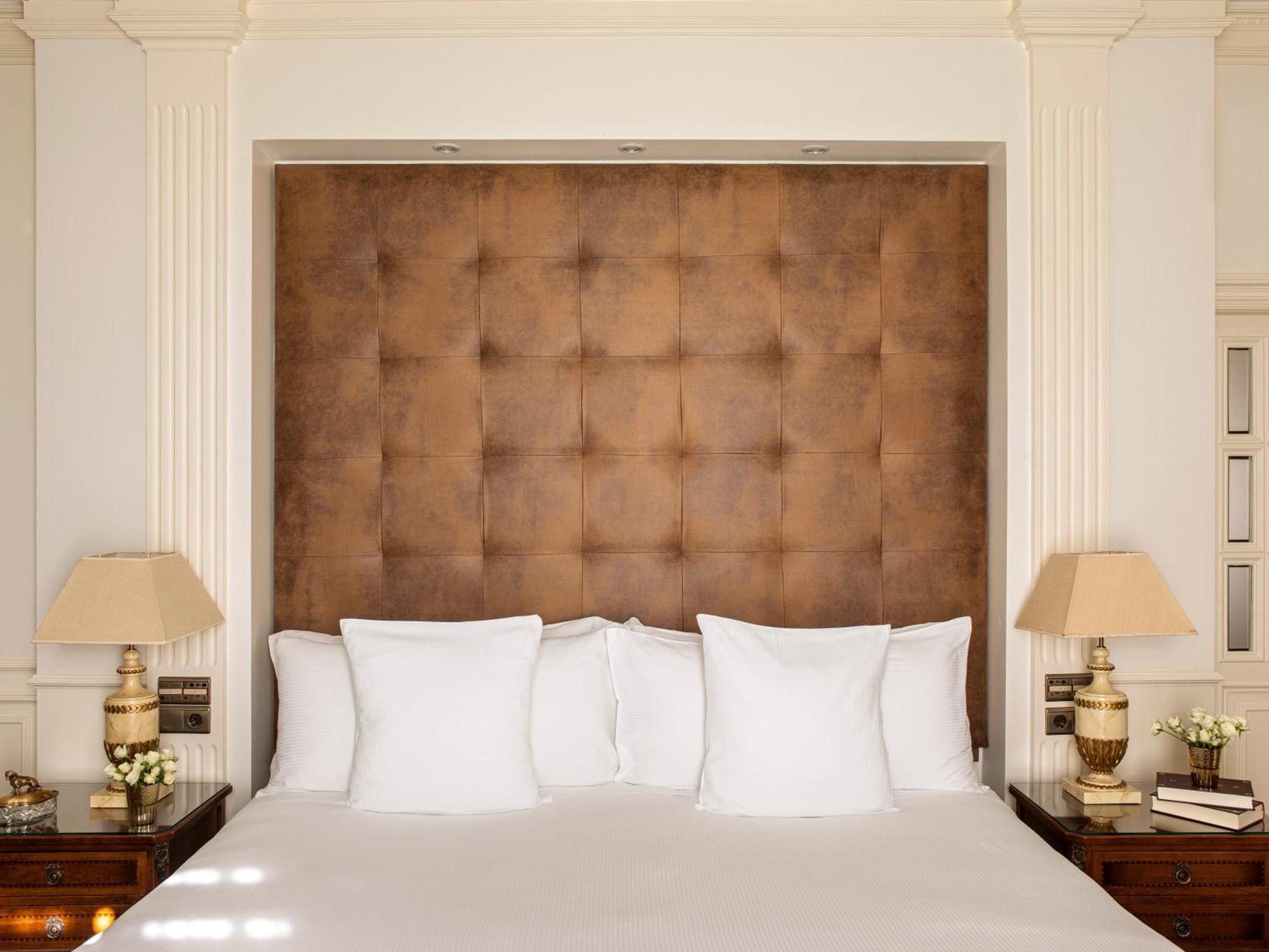 Fenix Gran Melia - The Leading Of The World