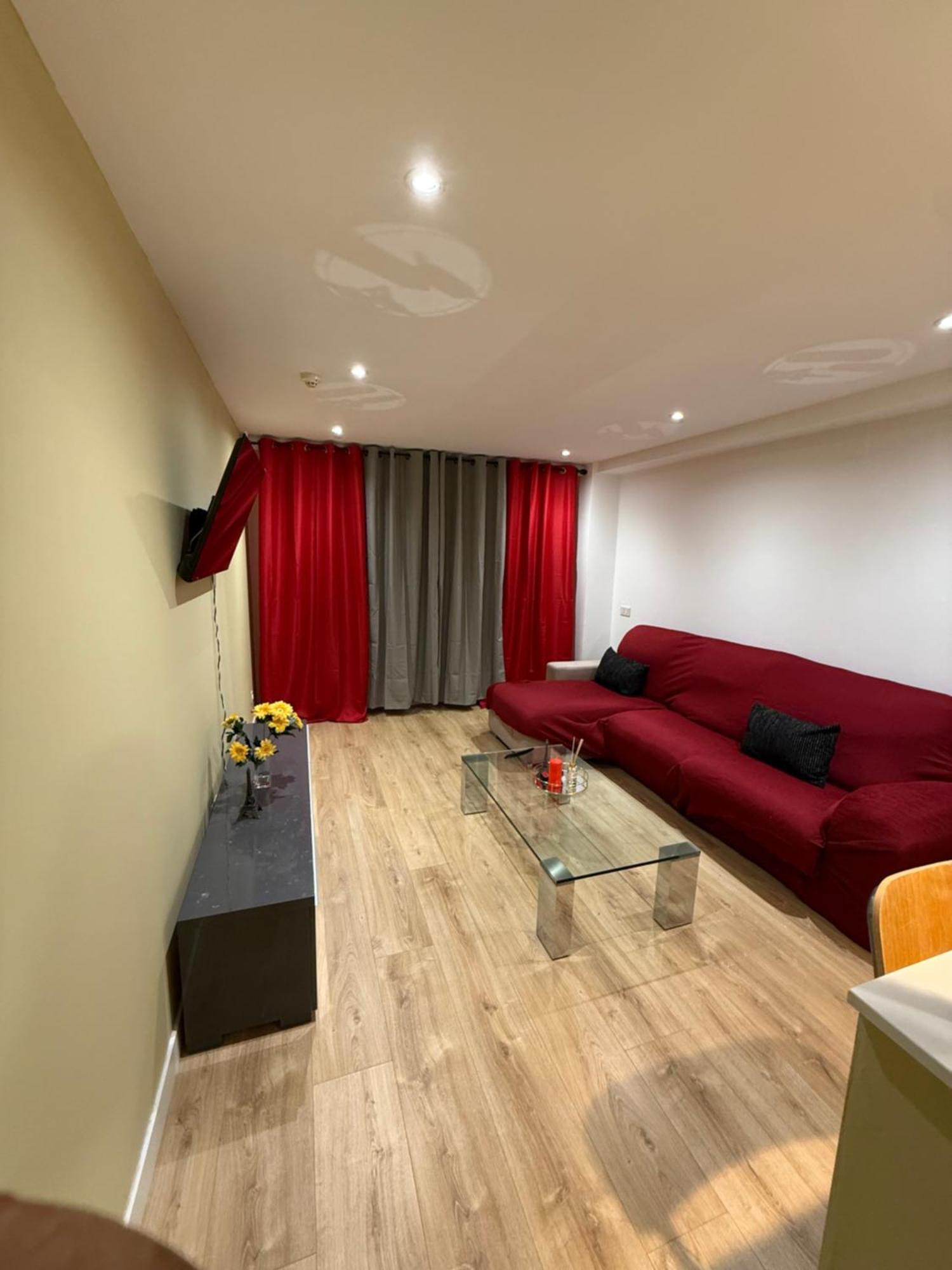 Plaza Apartamento *