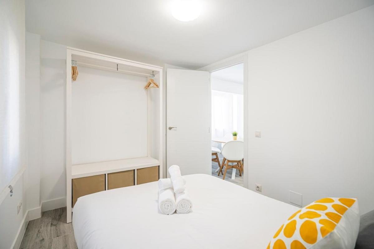 Apartment Beautiful Family Flat In Residential Area - Noblejas