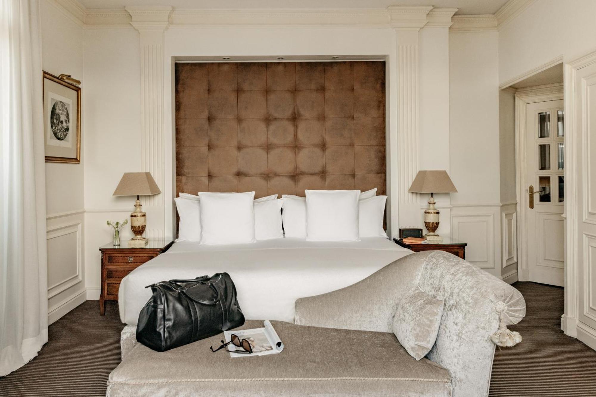 Hotel Fenix Gran Melia - The Leading Of The World